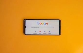 Différence entre SEO et SEA : quelle stratégie de référencement choisir ?