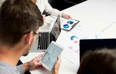 CRM entreprise : choisir le meilleur outil de relation client 